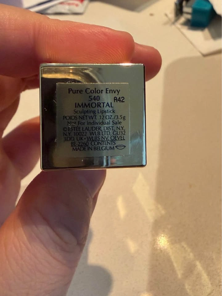 Estée Lauder Pure Color RED Lipstick 540 IMMORTAL Christmas - photo 2