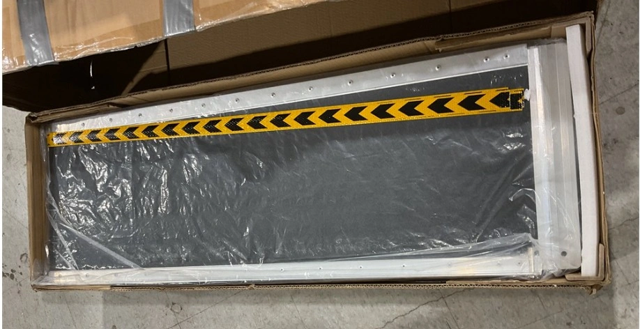 7Ft Foldable Wheelchair ramp 800LB Capacity - photo 4