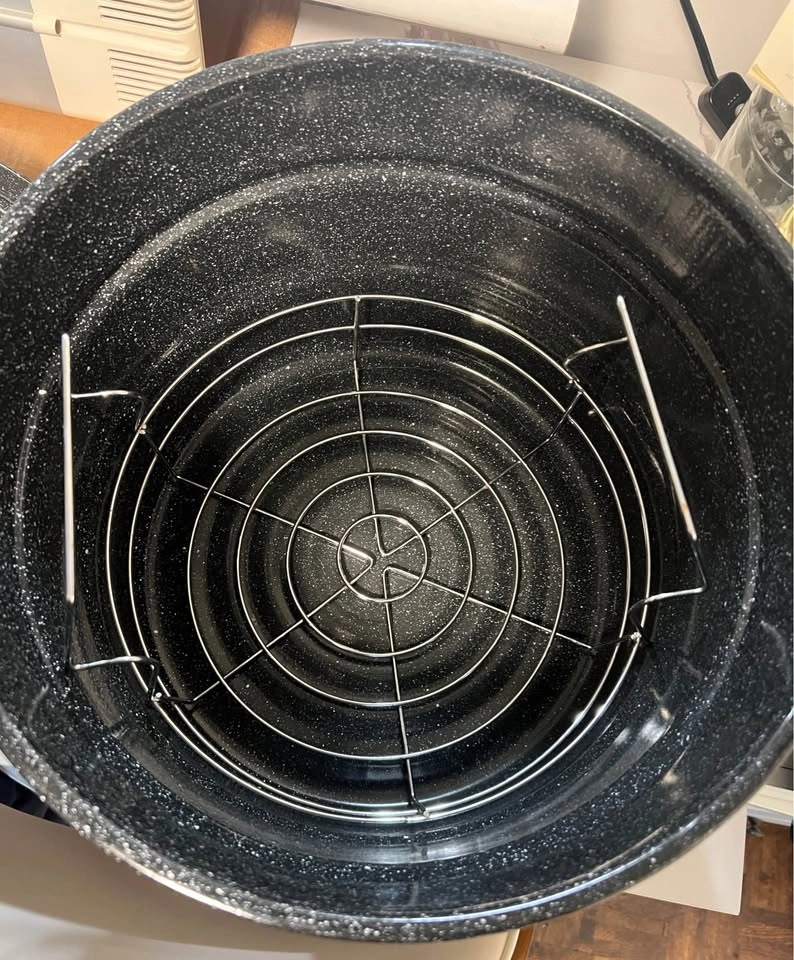 Granite Ware Enamelware Canning Pot with Rack - photo 3