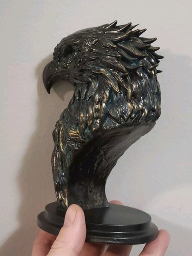 Majestic Bald Eagle Resin Bust - Detailed Wildlife Sculpture - photo 3