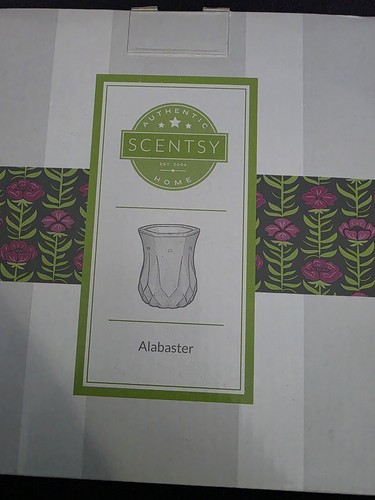 SCENTSY ALABASTER WHITE WAX WARMER, FULL SIZE, ELECTRIC GEOMETRI - photo 2