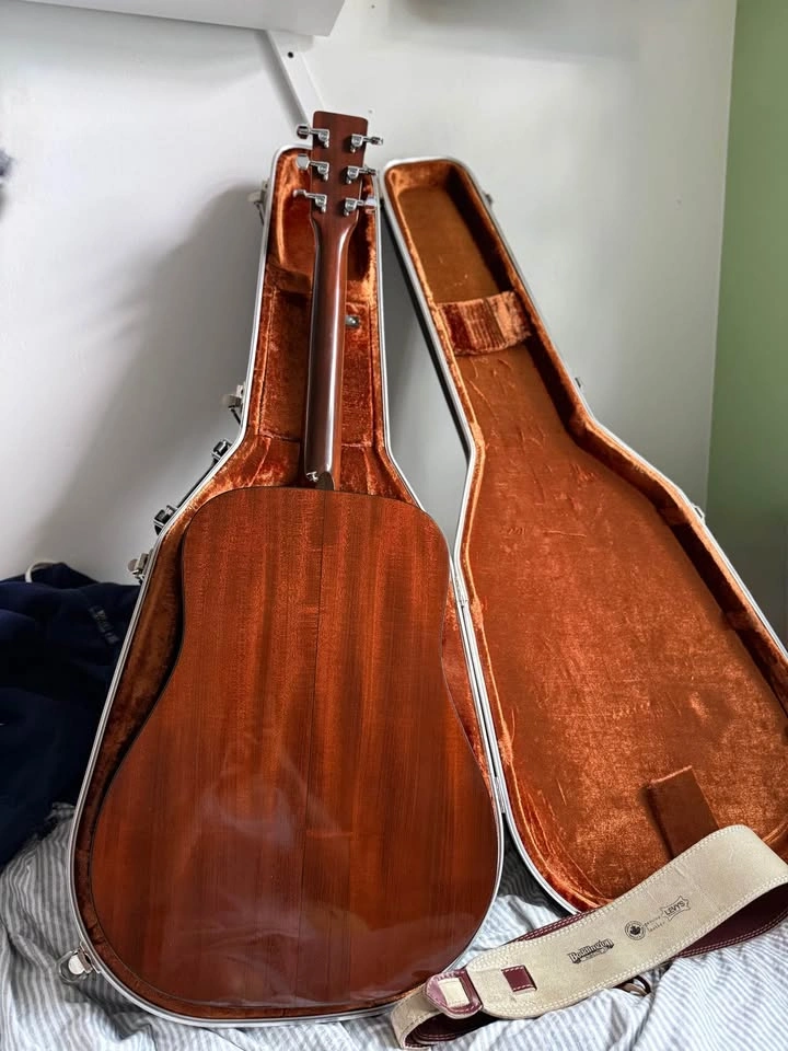 Martin & Co Acoustic Guitar - photo 3