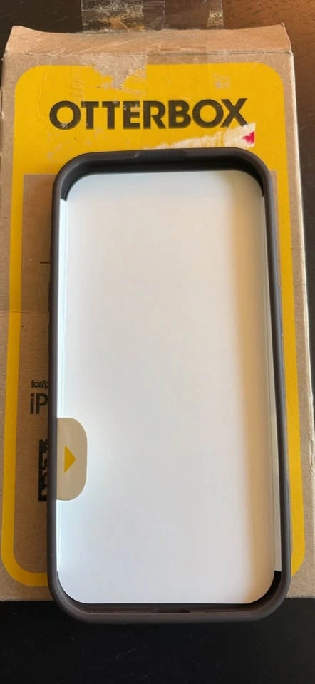 OtterBox Figura Series iPhone Case - photo 3