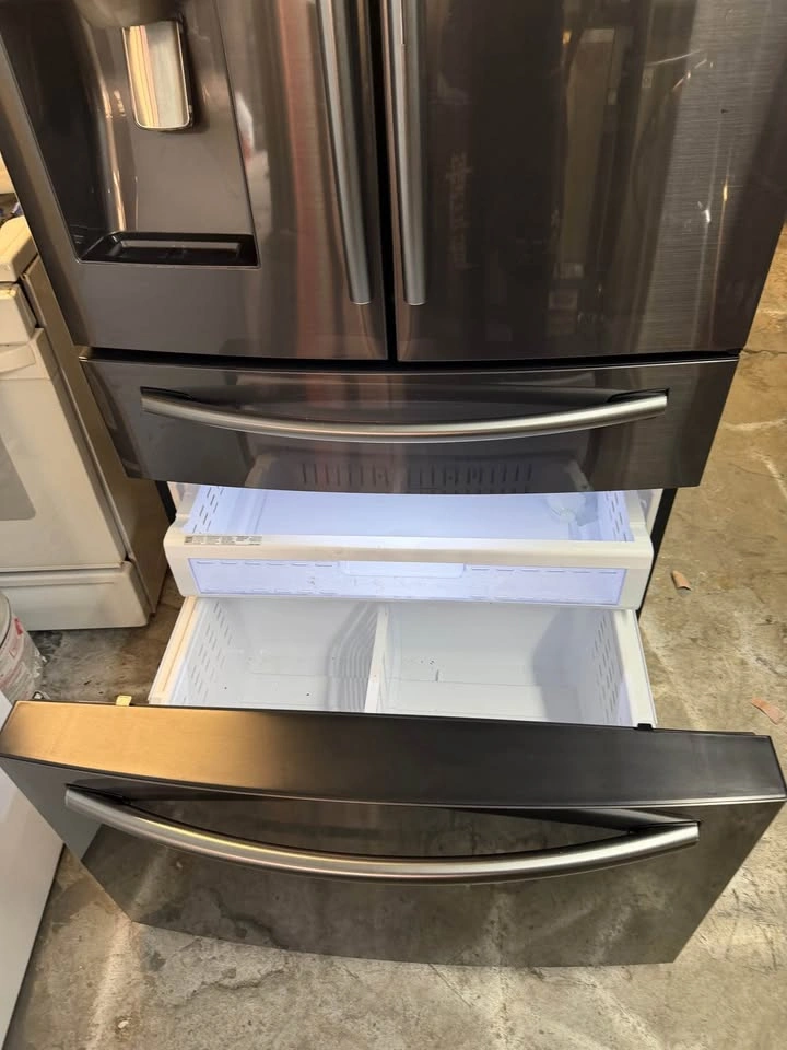 Samsung French Door Refrigerator - photo 5