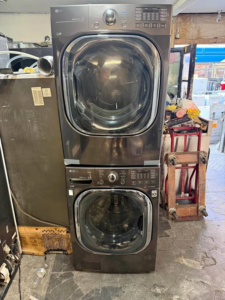 LG Stackable Washer and Dryer Set Electric