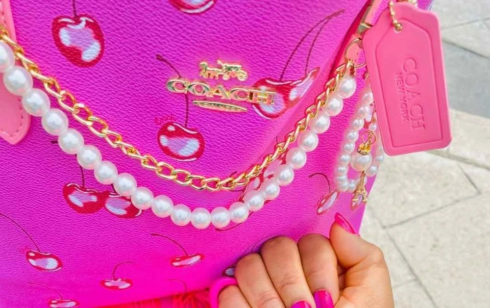 Coach vibrant pink cherry print tote bag - photo 2