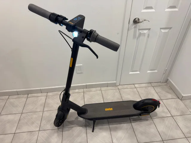 Segway Ninebot 30P Max scooter image indicator(2)