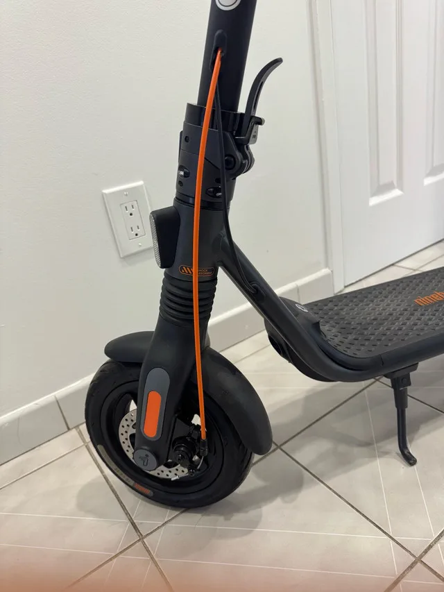 Segway Ninebot F2 Pro Scooter image indicator(3)