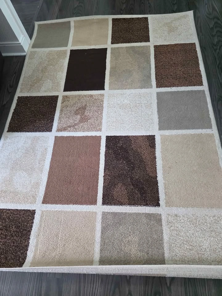 Cream and Brown Carpet/ Rug in excellent condition - photo 2