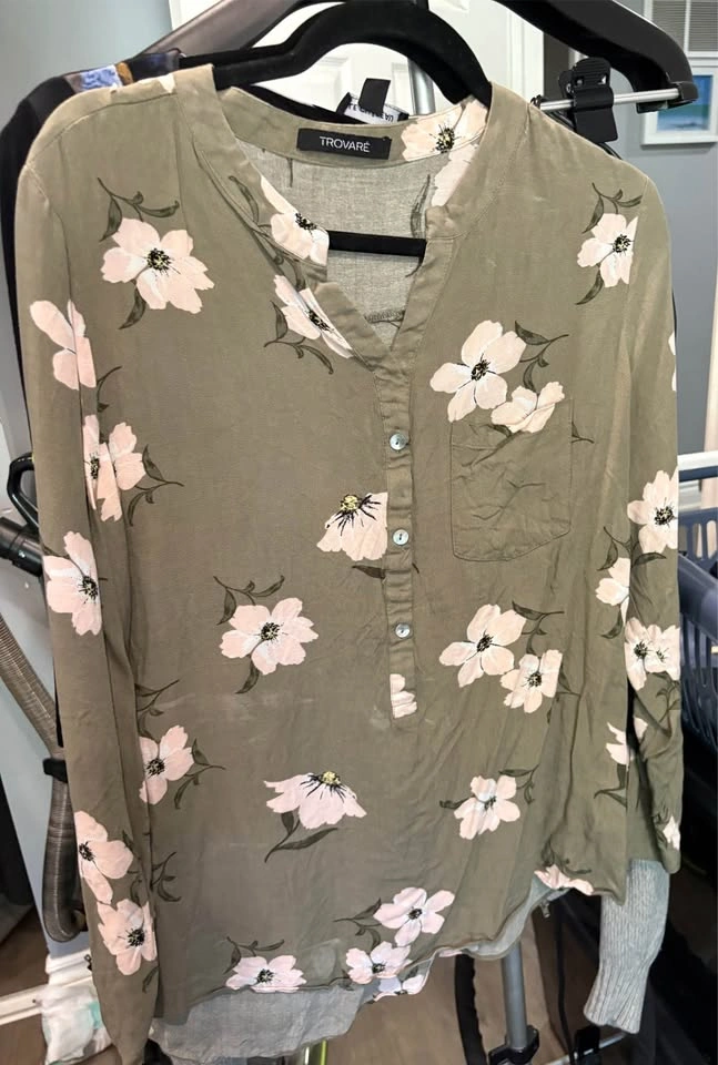 Women's Blouse Bundle Size Large - Calvin Klein, Ivanka Trump - photo 5