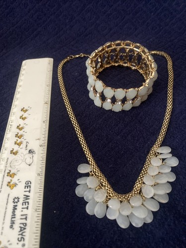 Iridescent Teardrop Stone Necklace and Stretch Bracelet Set - photo 2