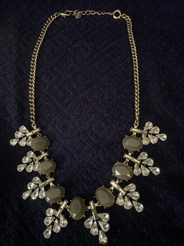 Loft Grey Crystal Leaf Statement Necklace 18” Adjustable - photo 2