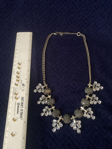 Loft Grey Crystal Leaf Statement Necklace 18” Adjustable - photo 3