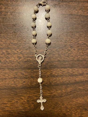 Rosary Bracelet w/cream beads & Mother Mary-Set of 2 - photo 2