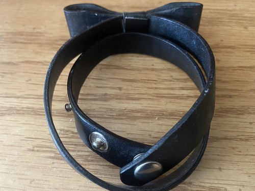 Black bow leather bracelet with double band wraparound - photo 3