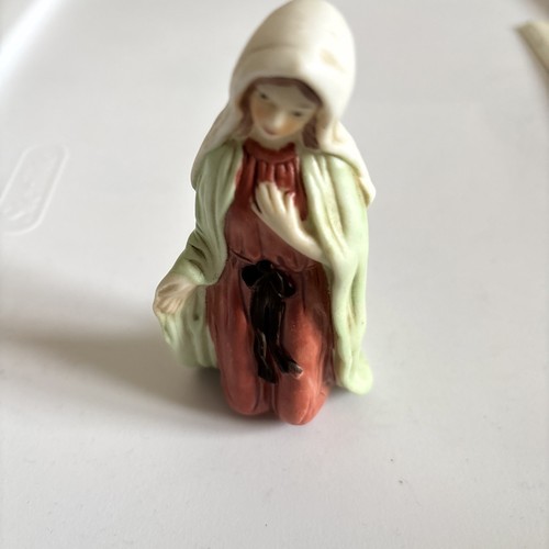 Vintage Bisque/Ceramic Christmas Nativity Figurines 4"-4.5" - photo 4