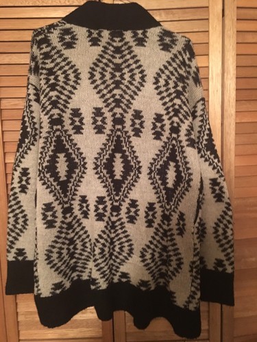Black/white geometric Cardigan Sweater - Womens Med - photo 2