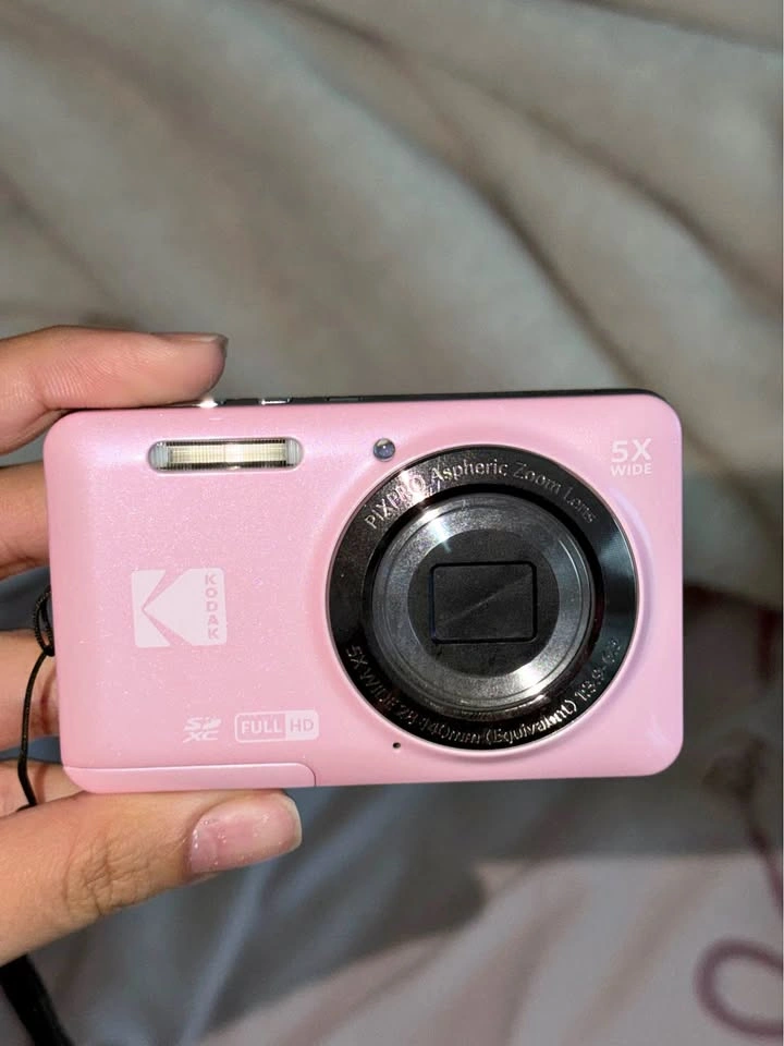Pink Kodak FZ55