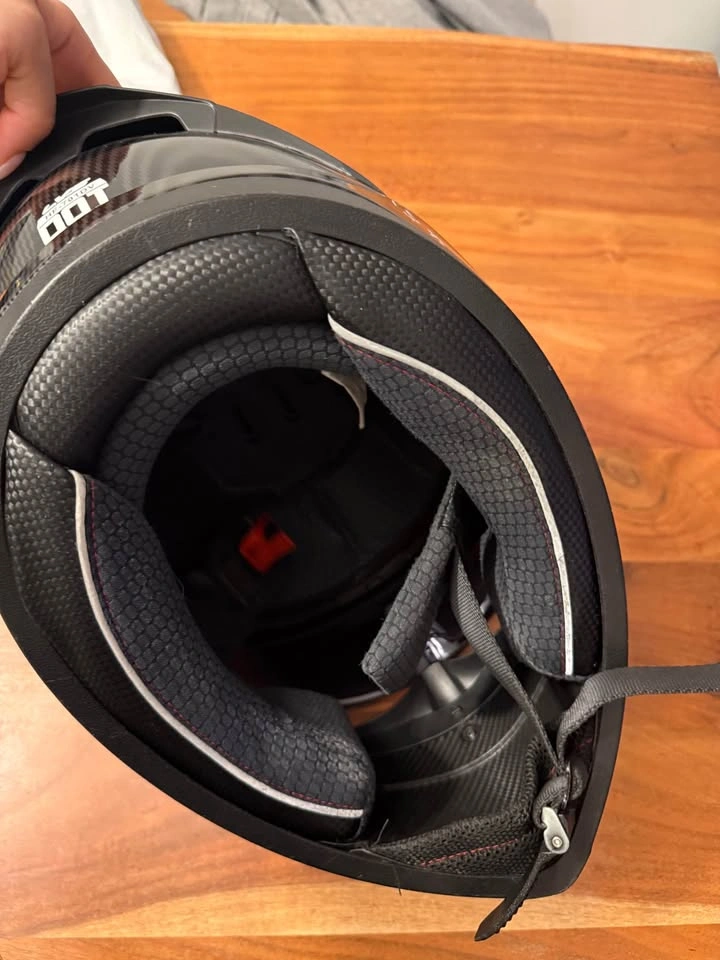 LVS Full Face Motorcycle Helmet · Size M/L 145$ - photo 5