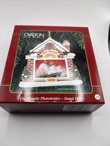 Carlton Cards Heirloom Collection 1998 Our Family Photo Holder O