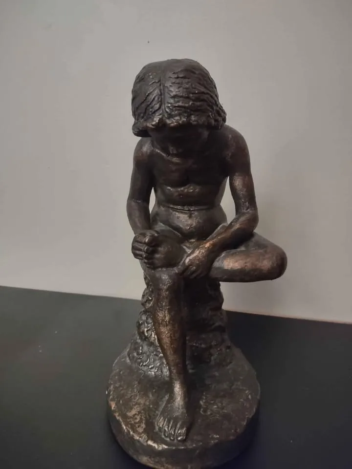 Boy with Thorn Statue (Fedelino Spinario) image indicator(3)