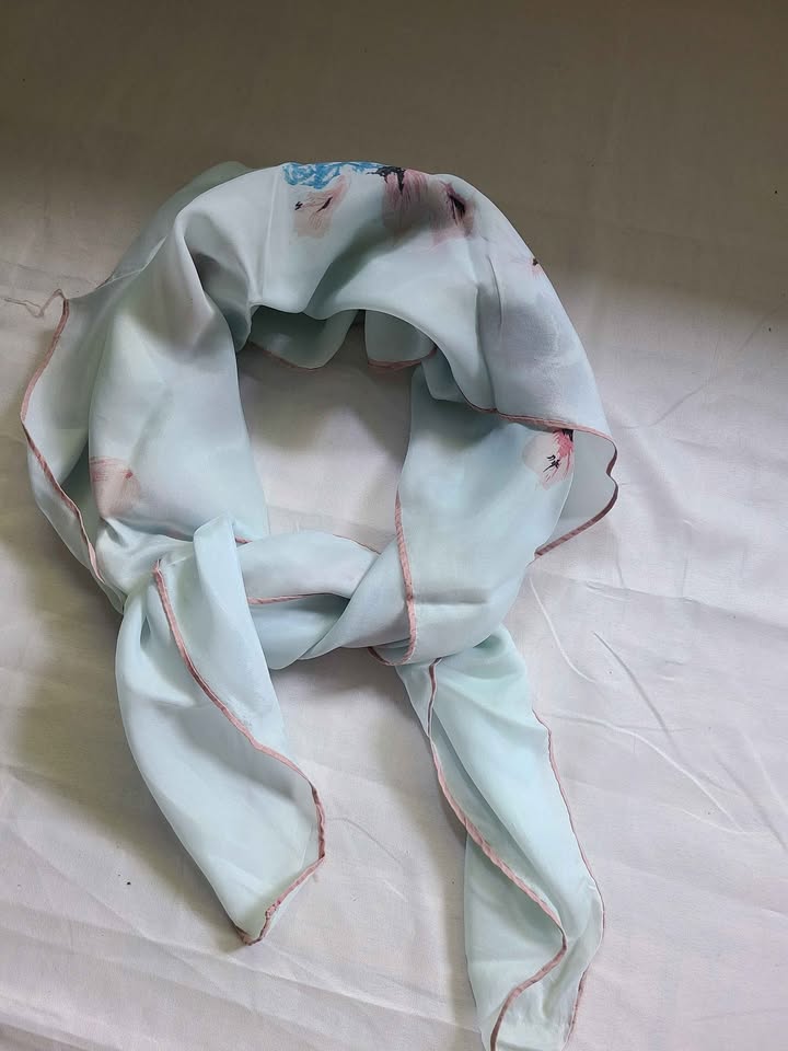 Vintage Ladies scarves - photo 2