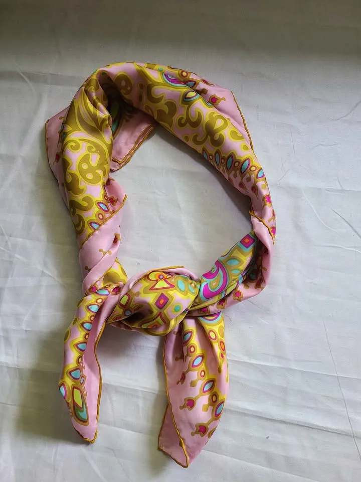 Vintage Ladies scarves image indicator(4)