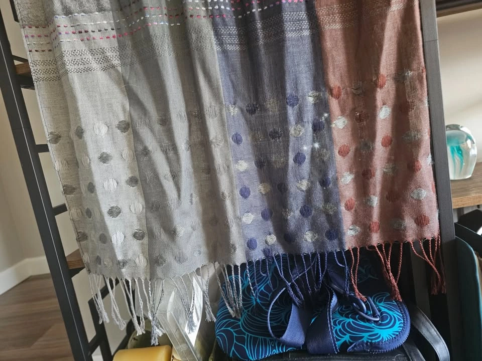 $13 OBO multi-colour pashmina scarf - photo 3