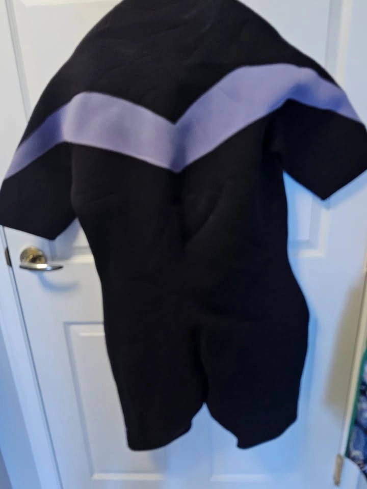 $70 OBO Woman's plus shortie wetsuit - photo 2