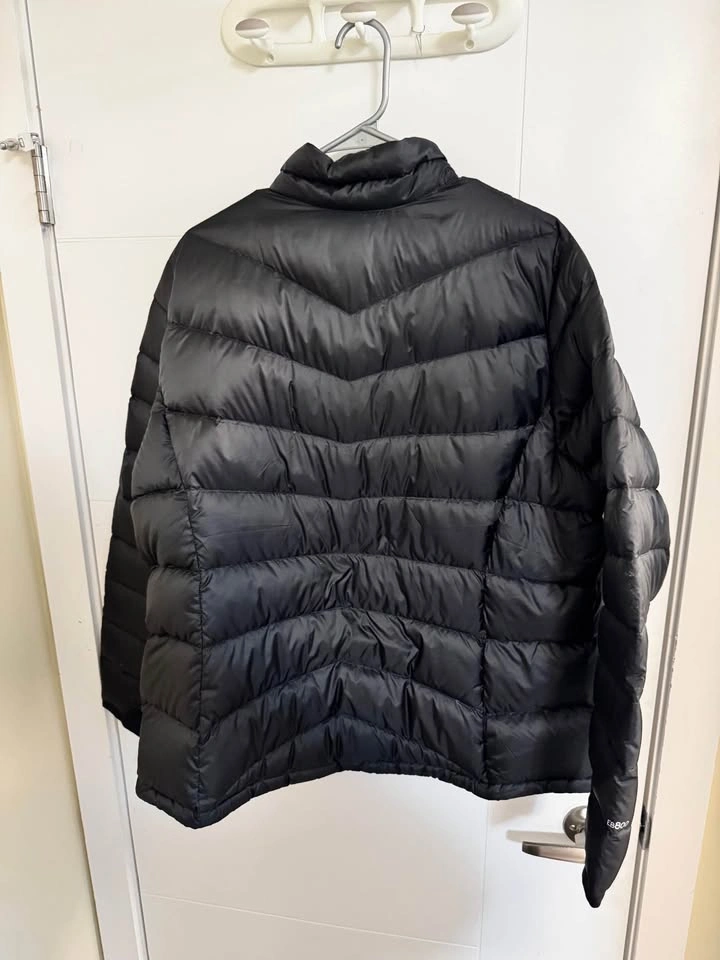 Eddie Bauer Women’s First Ascent Puffer Jacket - photo 2