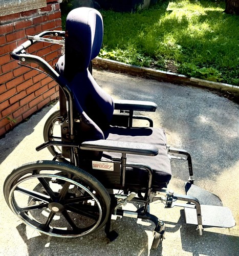 Maple Leaf Super Tilt Wheelchair (16” x 18”) with ROHO Cushion - photo 2