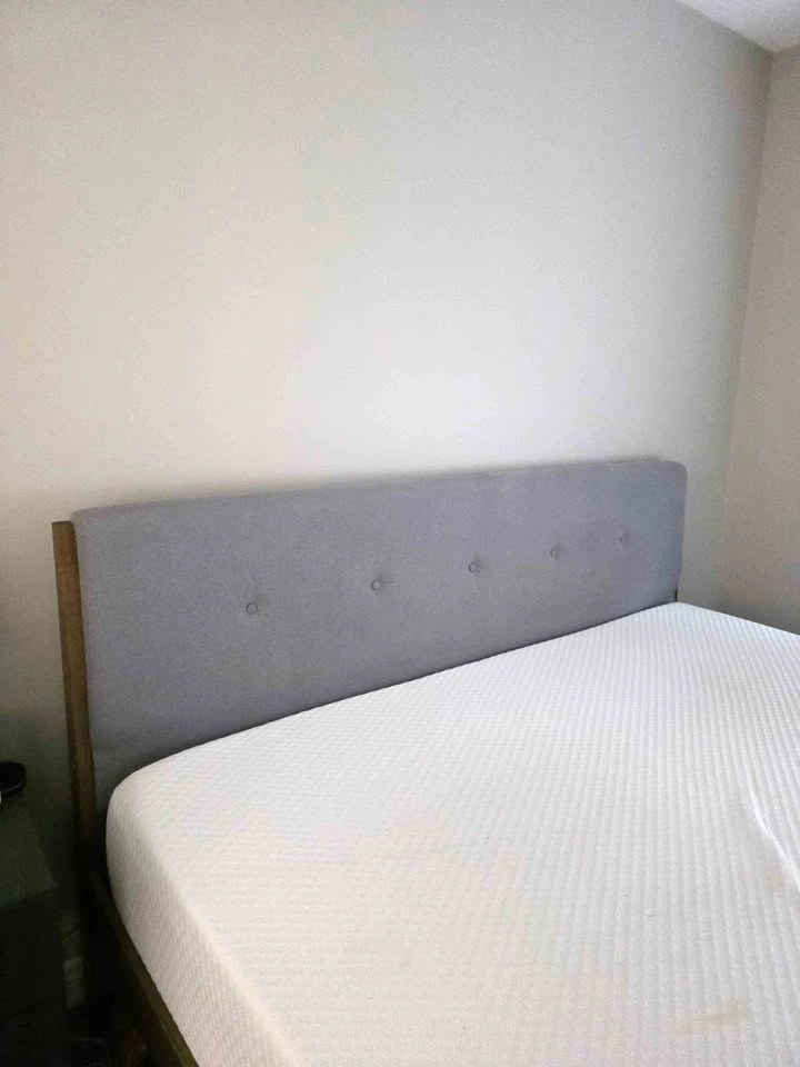 Hayworth King Bed