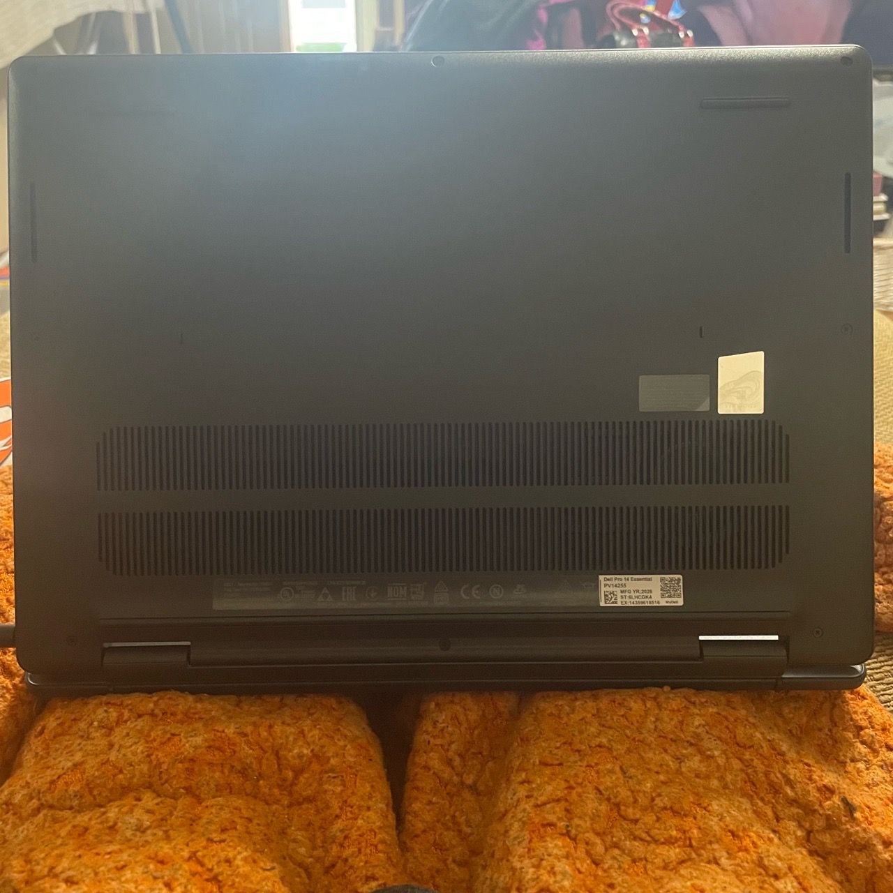 Dell Pro 14 Essential - photo 2