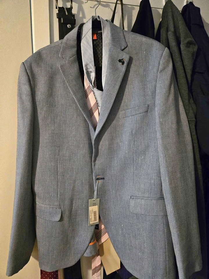 Zora Light Blue Textured Blazer