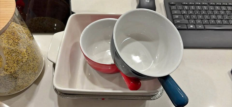 Very nice ceramic bakeware