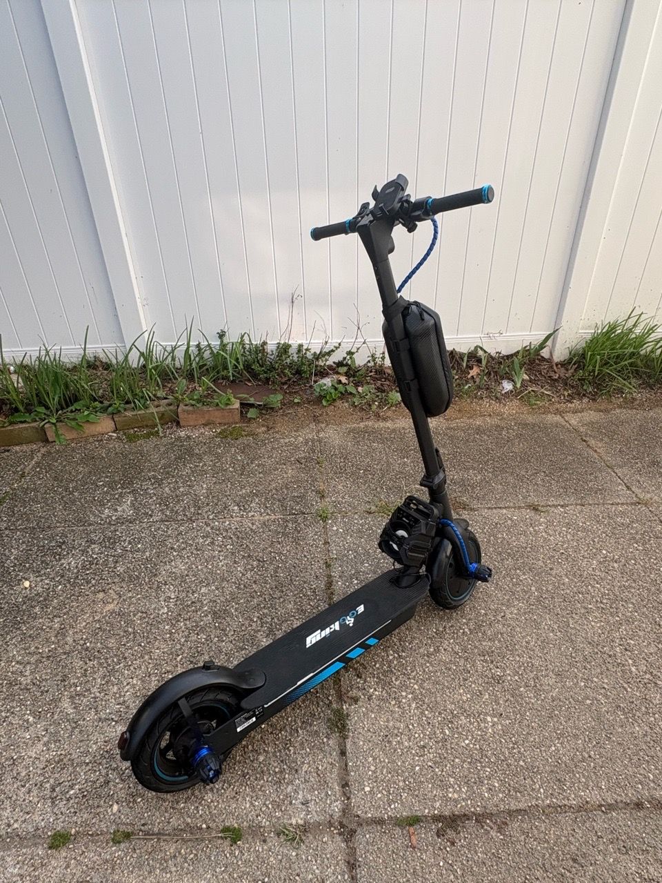 Modified 600W Electric Scooter – 28 MPH – LED Underglow - photo 2