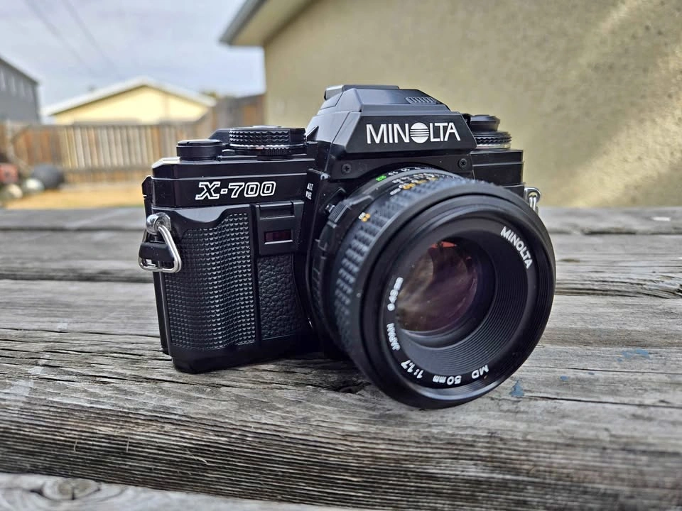 Like new Minolta X-700 Film Camera with 50mm f/1.7 Lens