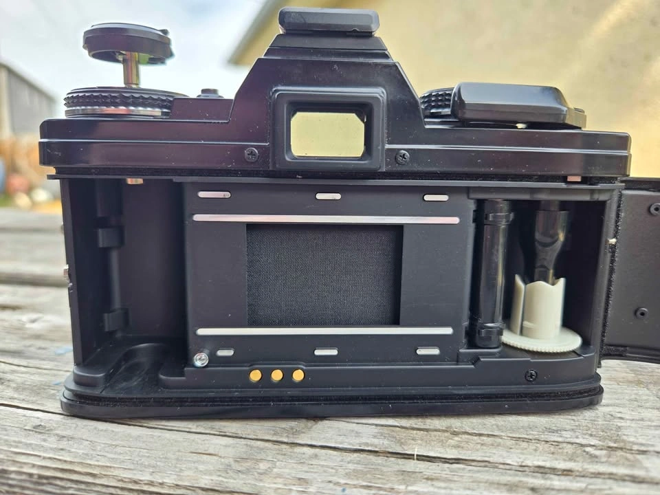 Like new Minolta X-700 Film Camera with 50mm f/1.7 Lens - photo 5