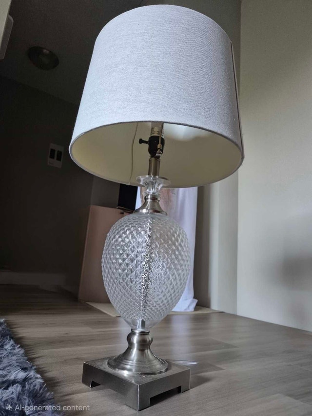 Side-table or Bed lamp - photo 2