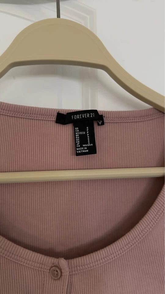 Forever 21 Ribbed Long Sleeve Cropped Top - photo 2
