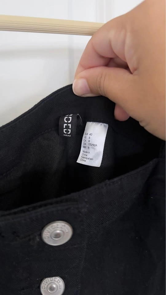 H&M Divided Black Button-Down Denim Dress Size 8 - photo 2