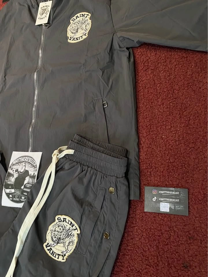 Saint vanity sweatsuit L/XL - photo 2