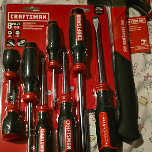 Craftsman 8-Piece Screwdriver Set + 16 oz Fiberglass Hammer