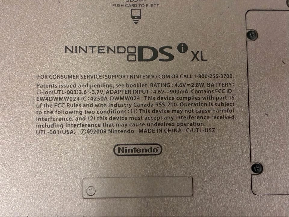 Nintendo DSi XL - photo 3