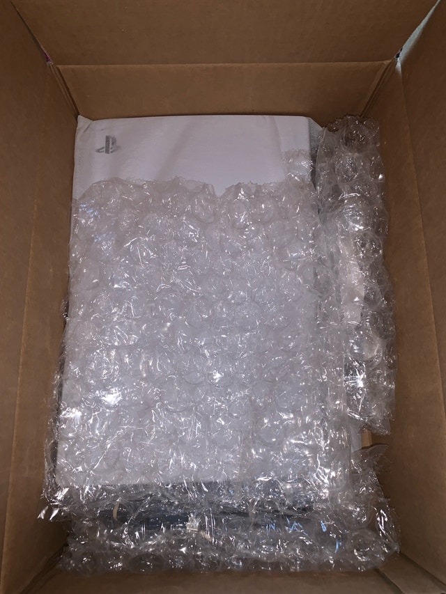PS5 Digital Edition Brand new +Warranty - photo 2