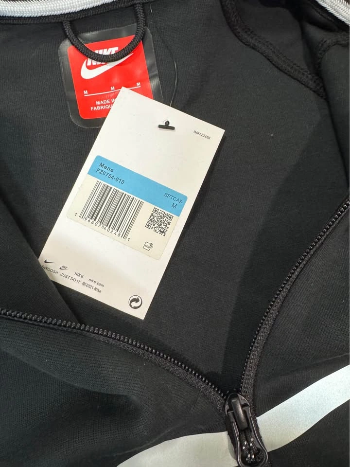 Reflective Nike tech - photo 2
