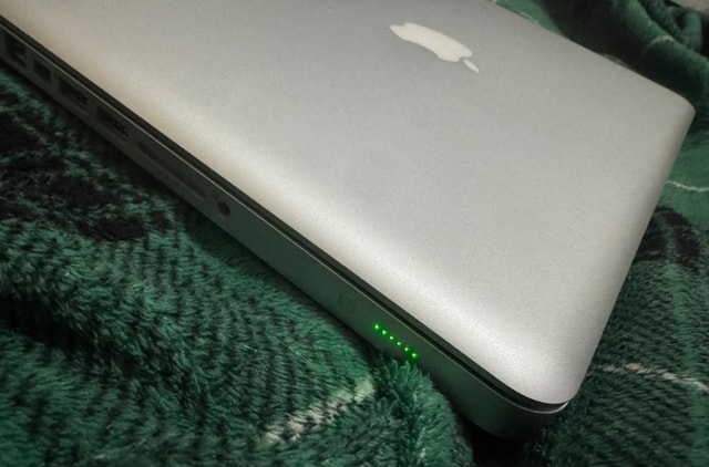 Upgraded MBP 13” mid-2012, 16GB, 1TB SSHD, mint condition - photo 2