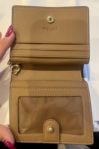 Coach CFE05 Snap Wallet Pink Ditsy Floral Gold C Charm - photo 4