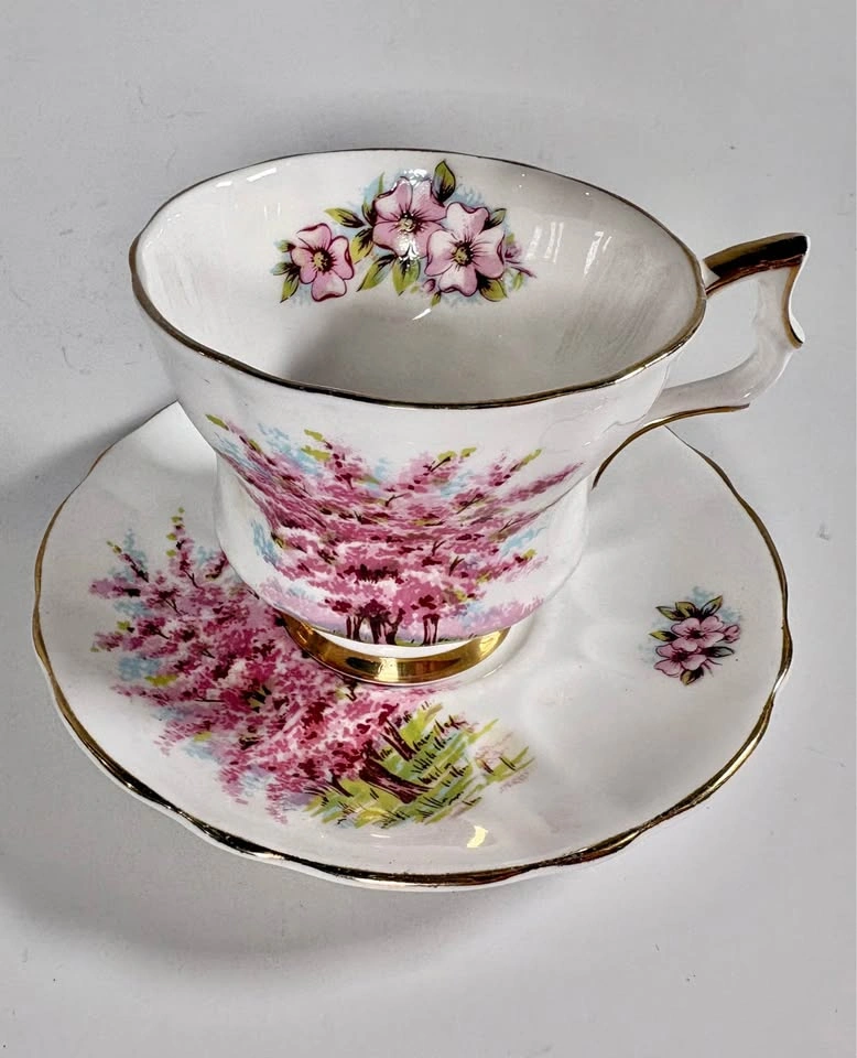 Cambridge Bone China Dogwood Tree Teacup and Saucer Set - photo 2