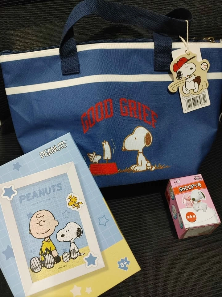 Miniso Snoopy Bundle - Insulated Lunch Bag + Puzzle + Blind Box - photo 3